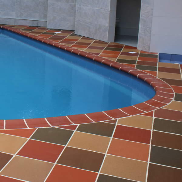 BORDE PISCINA - Imagen 5